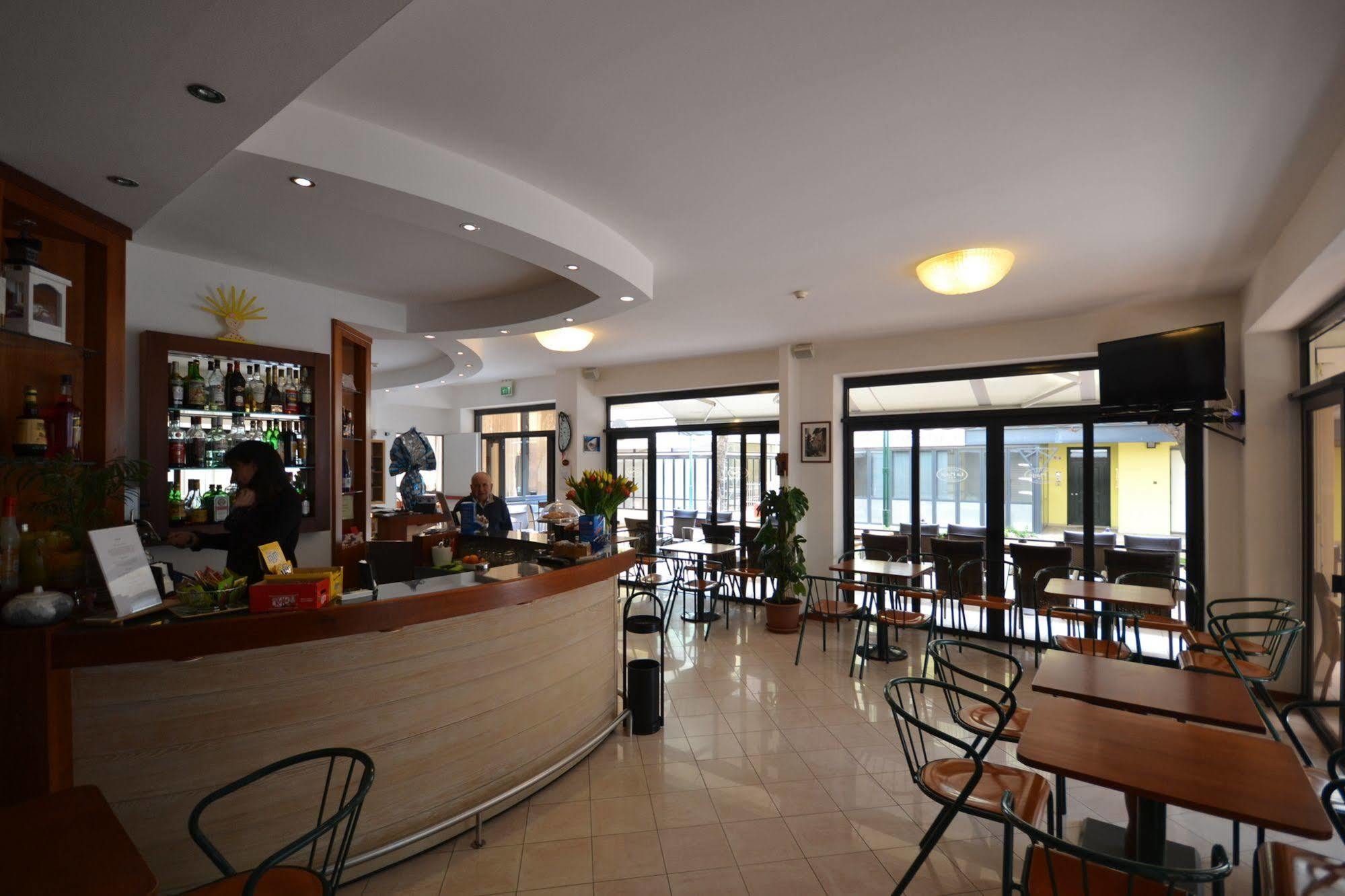 La Hotel
